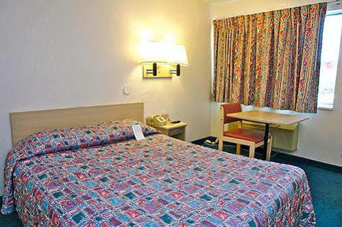 Oyo Hotel Tulsa Ok, I-44 Luaran gambar